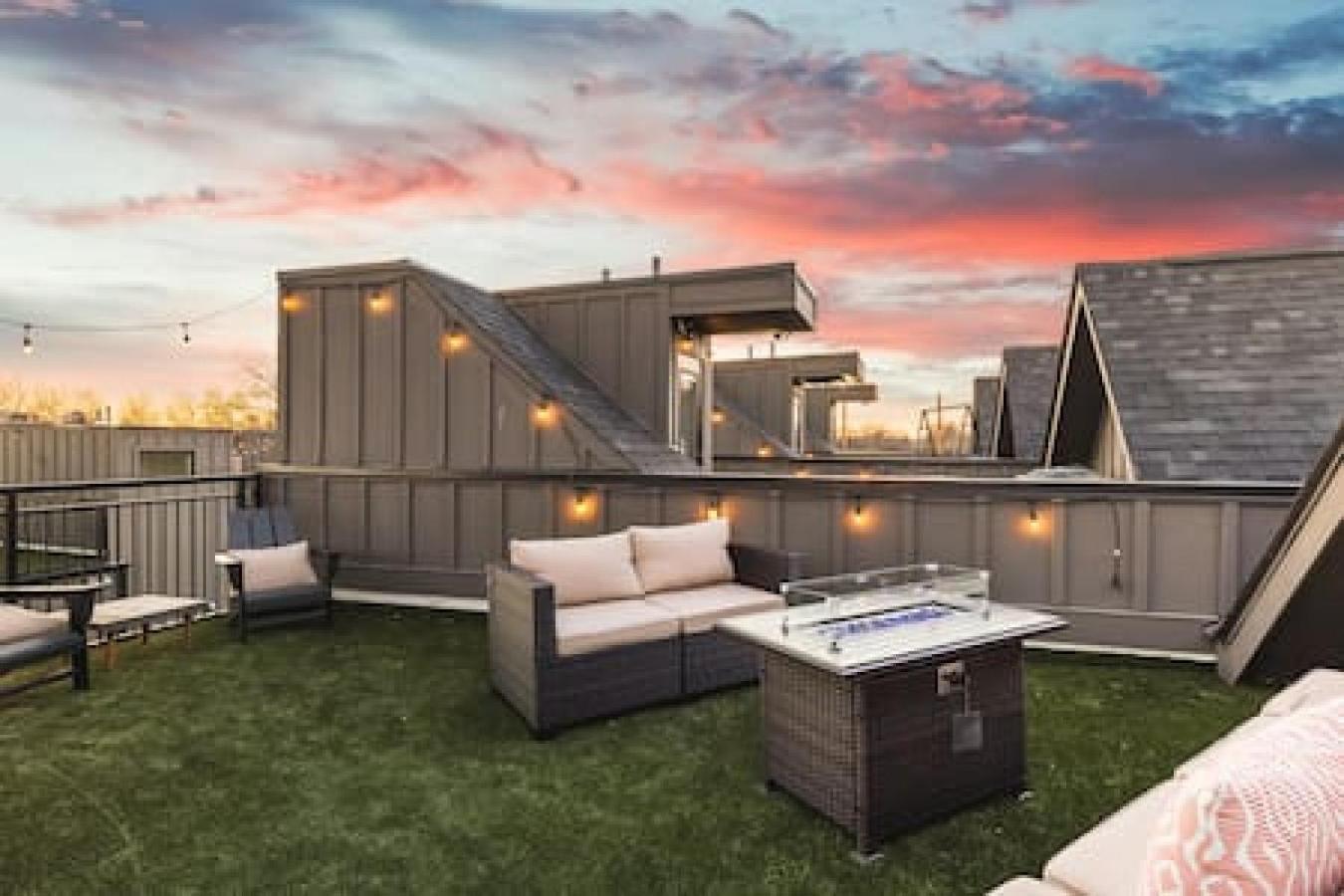 Spacious Home With Large Patio Rooftop Deck And Garage Nashville Exterior photo